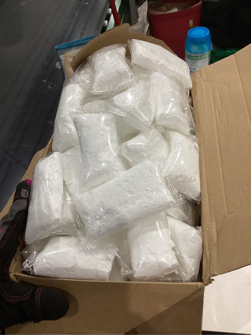 Condition photo showing Good Condition for 216 Pcs 7.14 Lbs Air Dry Clay Bulk Ultra Light Modeling Clay for Kids DIY Magic Foam Safe and Non Toxic for Valentine's Day Sculpting Boys Girls Kids School Birthday Gifts(White)