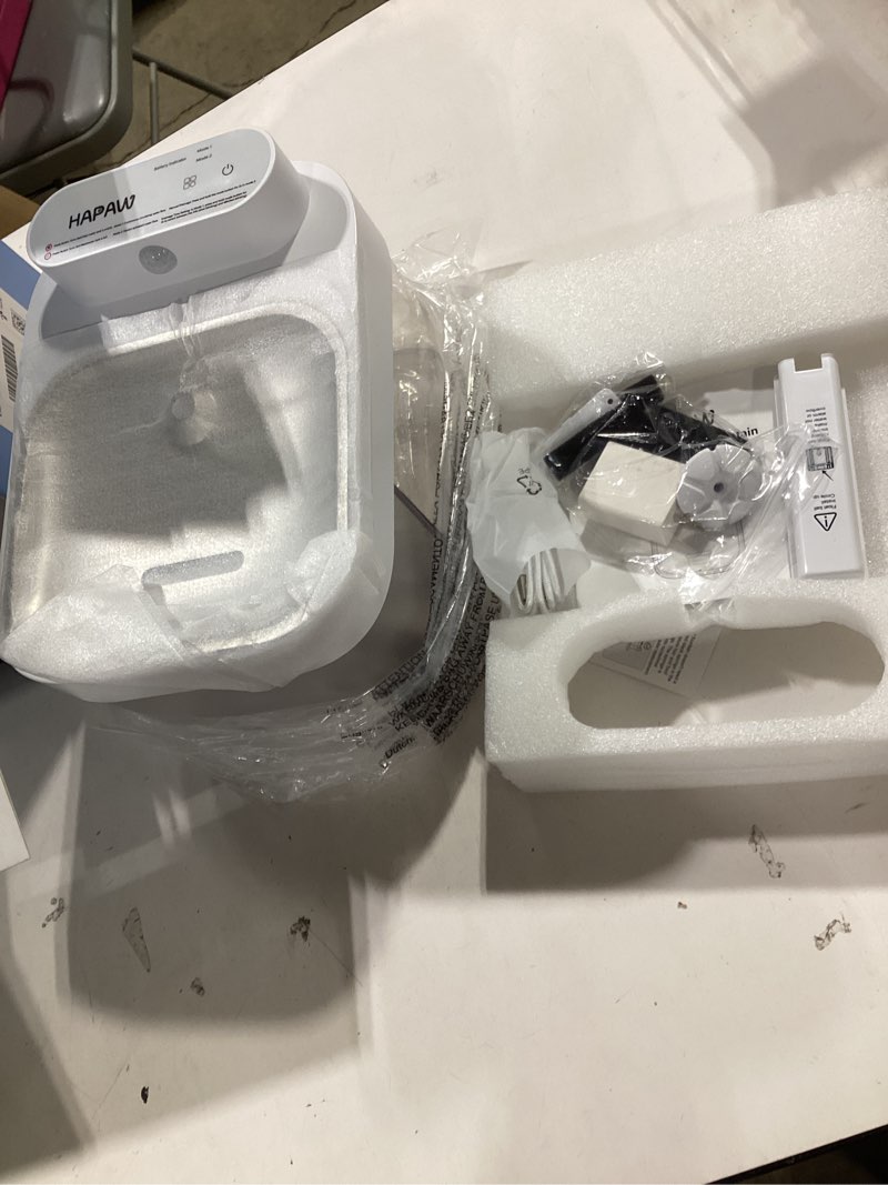 Condition photo showing New/Like New for cat water fountain, wastewater separation & no filter cotton, pet water dispenser with 101oz/3l large capacity tank, wireless automatic water fountains for cats indoor cat watering supplies