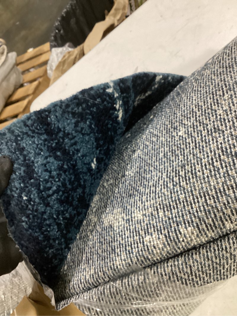 Condition photo showing Good Condition for balta rugs sienna geometric area rug