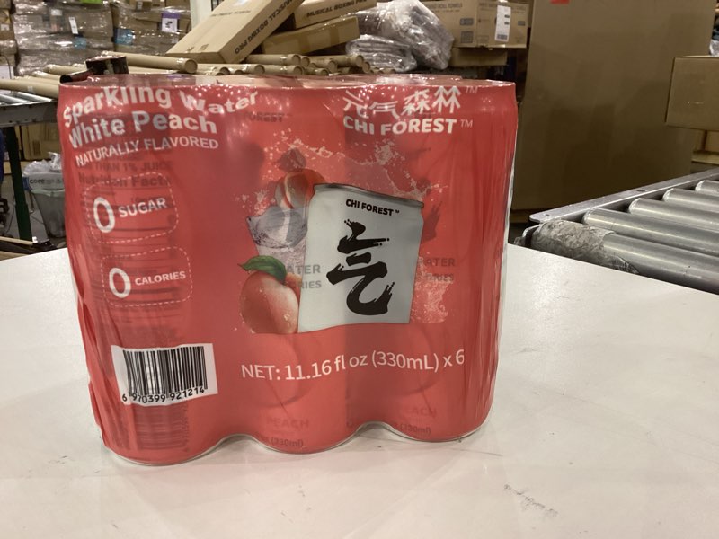 Sparkling water white peach