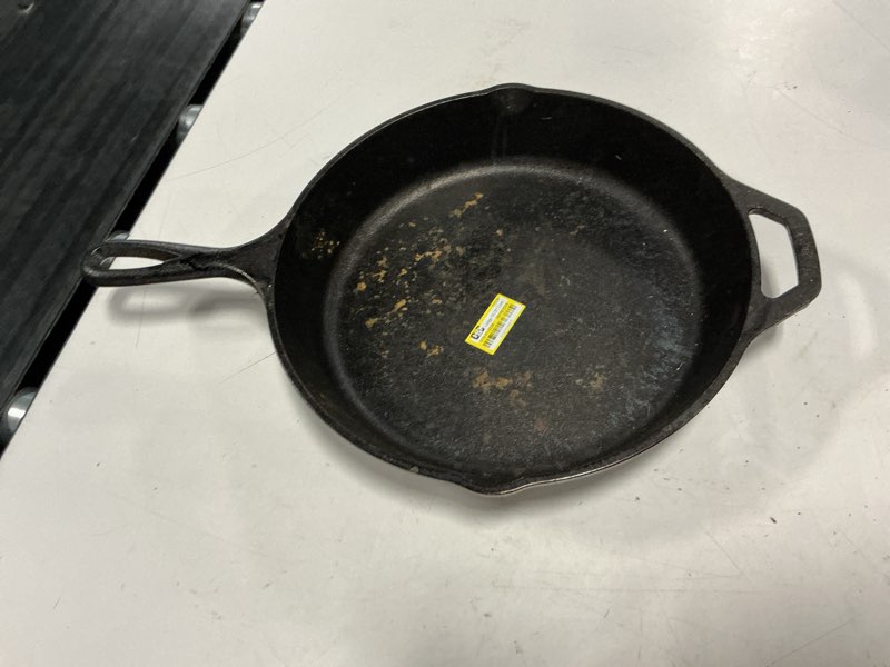 Condition photo showing As Is for lodge 12" cast iron skillet pan10sk made u.s.a. vintage black farmhouse rustic