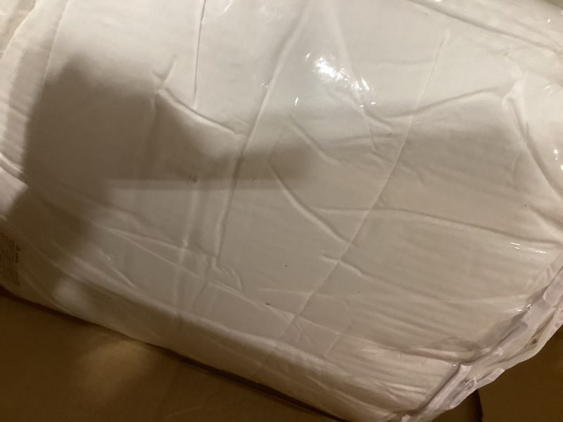 Condition photo showing As Is for CirclesHome King Size Mattress Pad Pillow Top - 100% Cotton Top Ultra - Plush Down Alternative Mattress Protector - 200 Thread Count - Stretches from 16-18 inches for Snug Fit