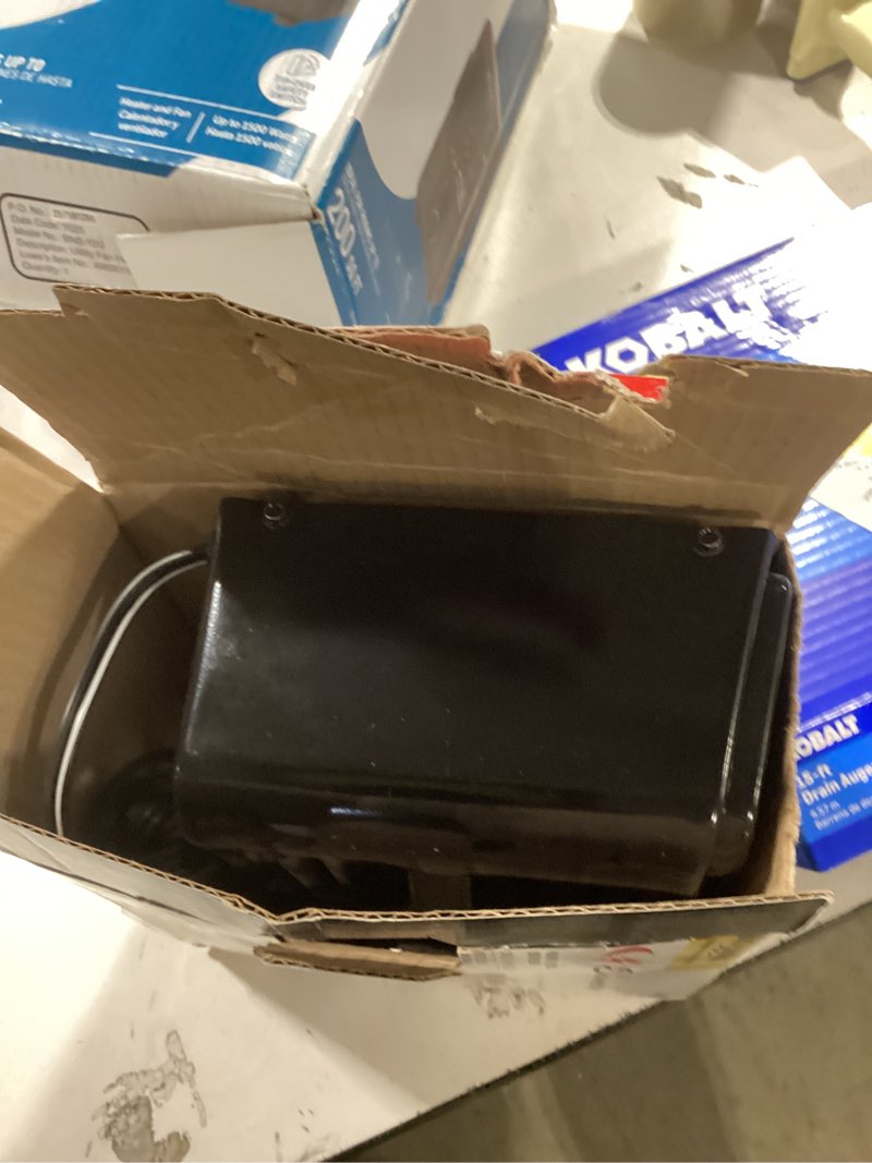 Condition photo showing Good Condition for Schumacher Electric 8 -Amp 6/12-volt Car Battery Charger