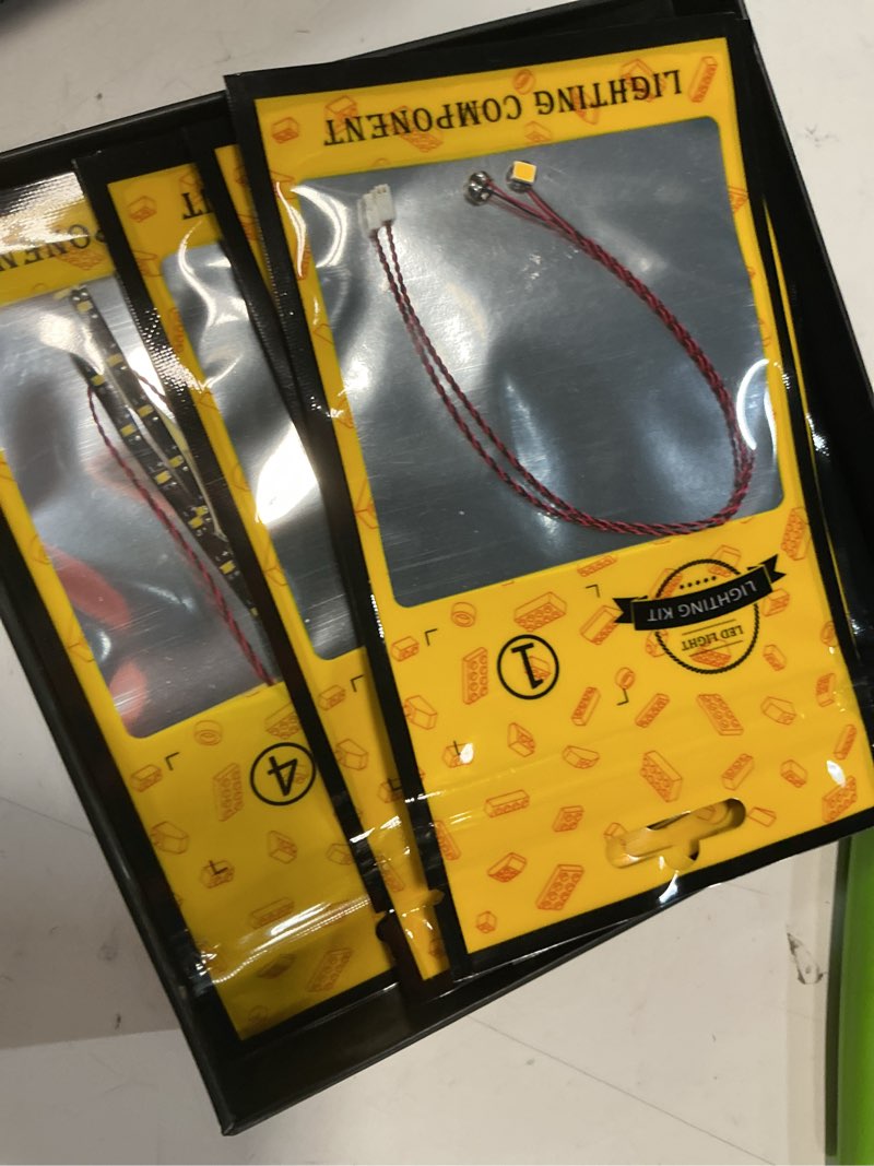 Condition photo showing Good Condition for locolee light kit compatible with lego 21064 paris – city of love - no model only lights, led lighting accessories compatible with lego 21064 paris city love (rc version)