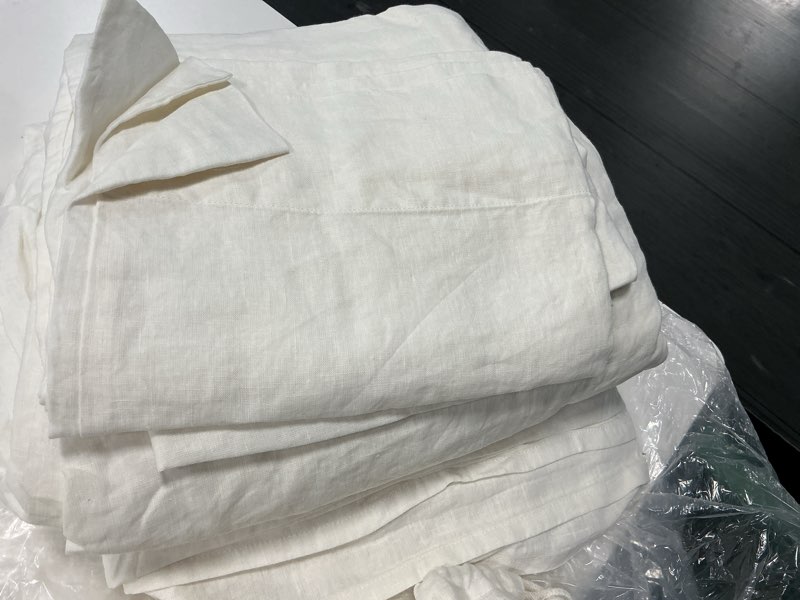 Condition photo showing Good Condition for european linen sheet set, cal king, ivory