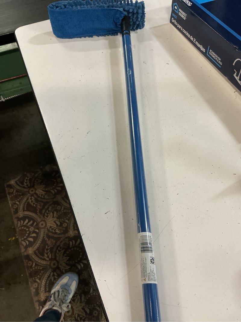 Condition photo showing Good Condition for harbor breeze microfiber extendable ceiling fan duster
