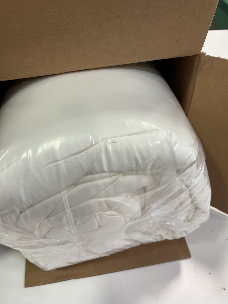 Condition photo showing New/Like New for Modern Threads Down Alternative Microfiber Quilted Reversible Comforter & Duvet Insert - Soft, Comfortable Alternative to Goose Down - Bedding for All Seasons Ivory/Atmosphere Full/Queen