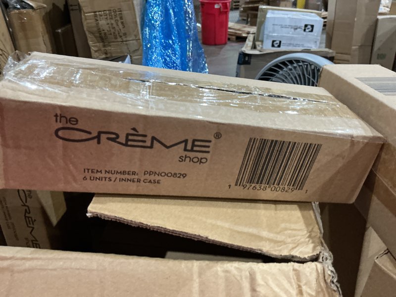 Condition photo showing Good Condition for the creme shop limited edition nails 6 pack