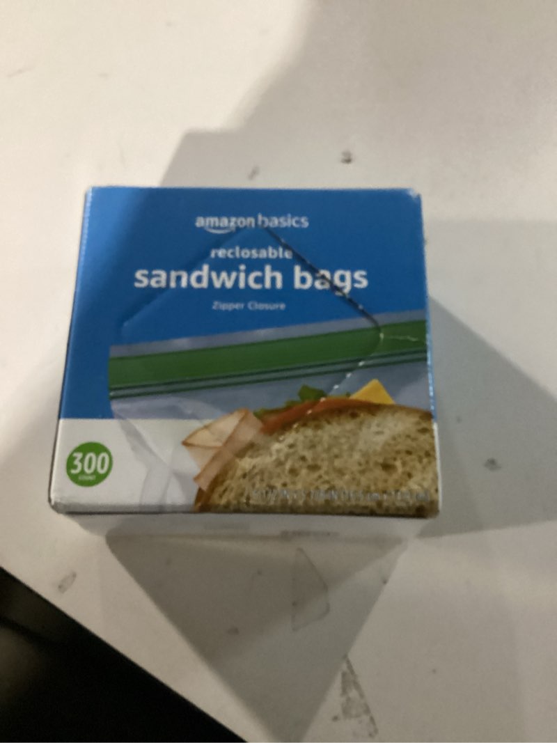 Condition photo showing New/Like New for Amazon Basics Sandwich Storage Bags, 300 Count (Previously Solimo) 300 Count (Pack of 1)