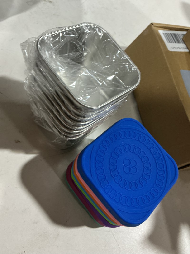 Condition photo showing Good Condition for set of 8 stainless steel snack containers for kids and toddler;snackle box container;leak proof stackable small metal food containers with silicone lids 8-colors
