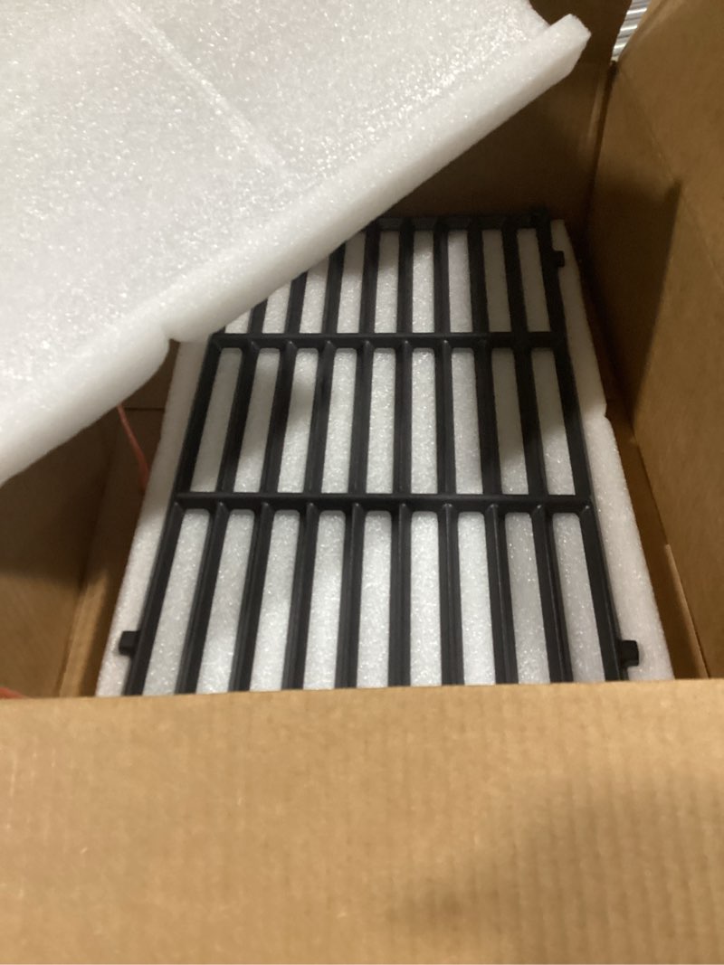 Condition photo showing Good Condition for 17.5 Inch 7637 Cooking Grates for Weber Spirit & Spirit II 200 Series Spirit E210 Spirit E220 Spirit S210 S220 with Front Control, Cast Iron Grates Replacement Parts for Weber Spirit 2 Burner E-210 Grates For Spirit I & II 200