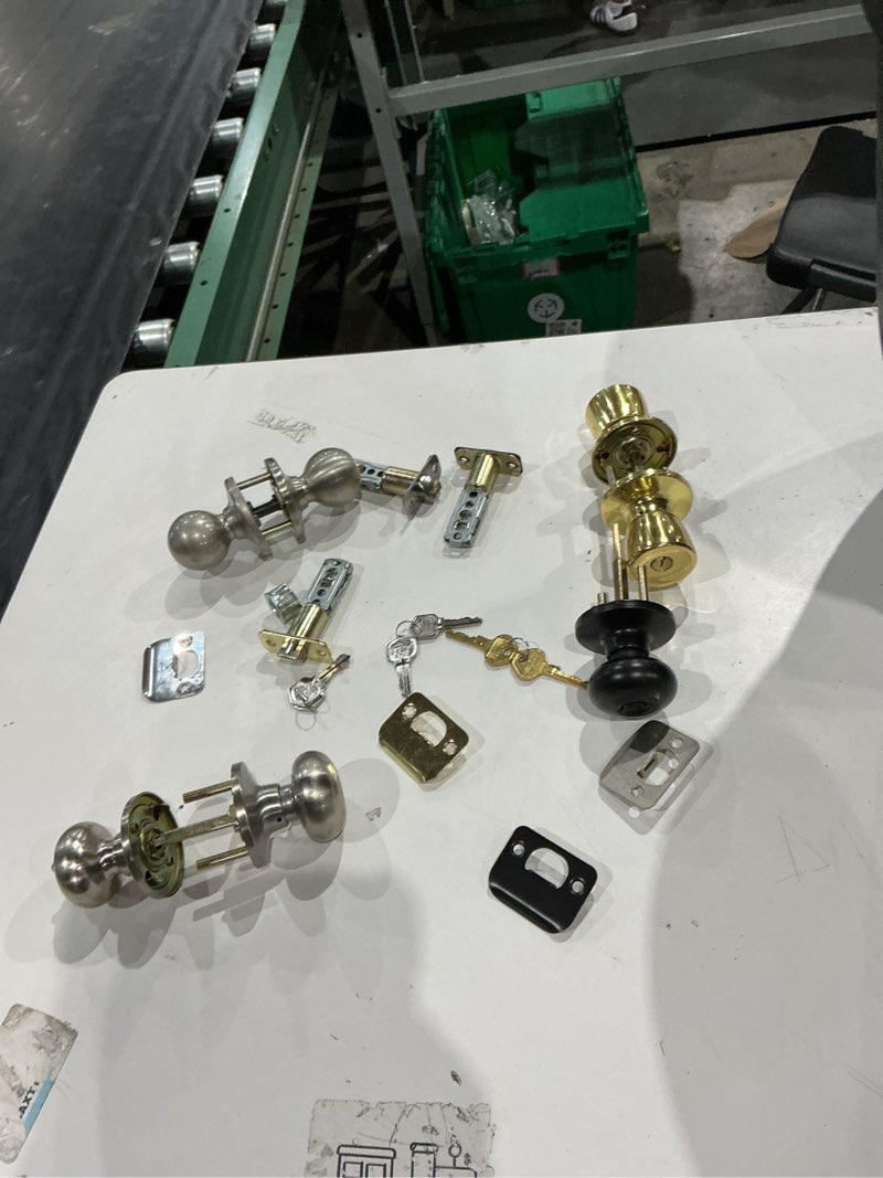 https://lotting-media.assets.bidfta.com/lotting_bf05e6d9-1b95-4e16-a3de-0f914636dead