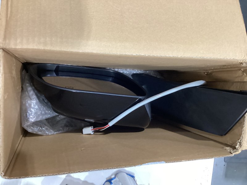 Condition photo showing As Is for right passenger side mirror compatible with toyota sienna 2013-2017 heated power glass manual folding door mirrors black 6h5p 6h5p-heated right passenger side