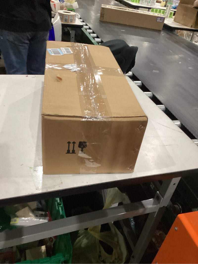 Condition photo showing New/Like New for Dasbecan light