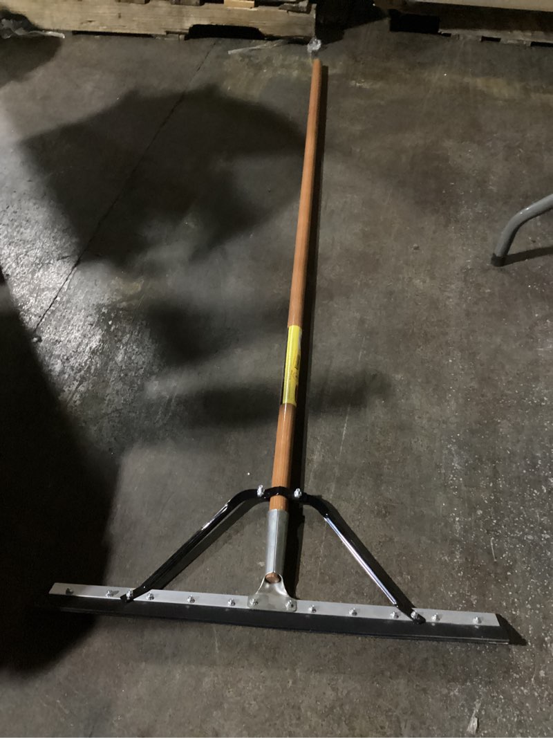 Condition photo showing Good Condition for rubbermaid commercial products rubber floor squeegee