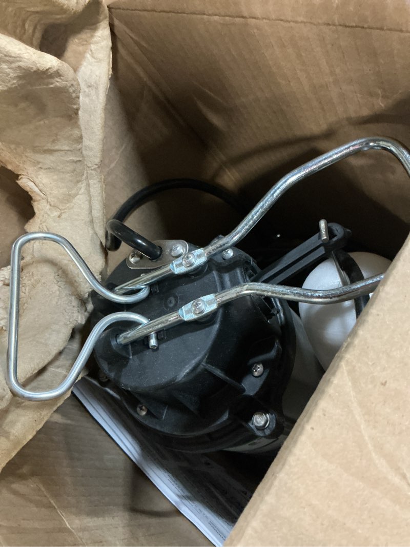 Condition photo showing Good Condition for wayne cdu1000 1 hp submersible sump pump – cast iron & stainless steel, integrated vertical float switch, 6,100 gph, 5-year warranty, assembled in usa 1 hp stainless steel sump pump