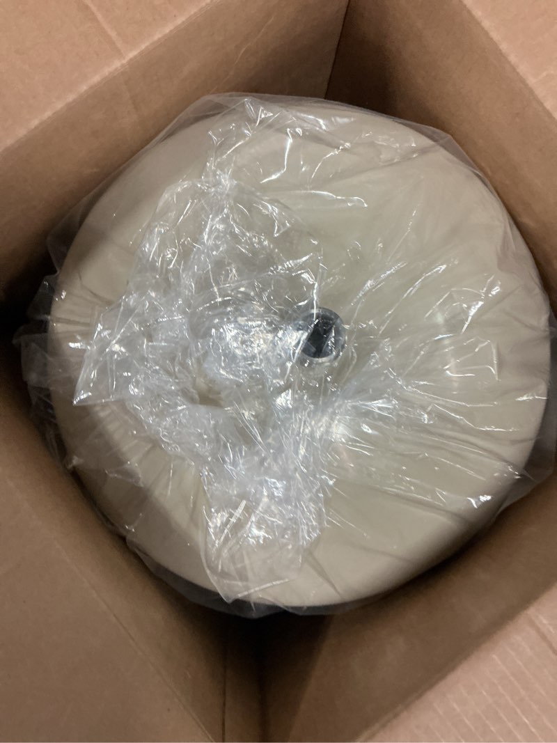Condition photo showing Good Condition for everbilt 4.5 gal thermal expansion tank