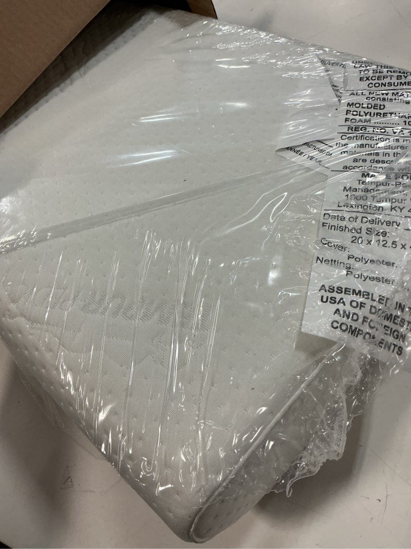 Condition photo showing Good Condition for tempur-pedic tempur-ergo neck pillow, medium profile, white