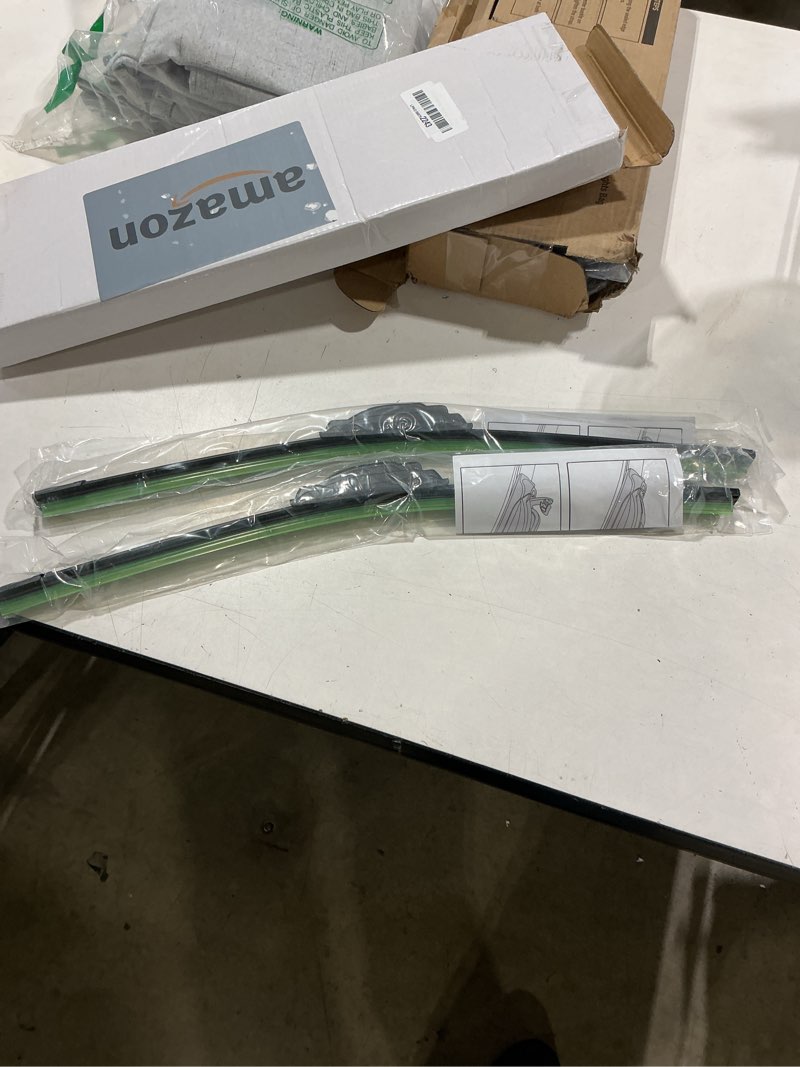 Condition photo showing Good Condition for gavimnal® 18"+18" silicone wiper blades replacement for ford ranger 1995-2011/chevy hhr 2006-2011/jeep commander 2006-2010/mazda mx-5 miata 2006-2016,all-season front windshield wiper blades(set of 2) 18"+18"(front wiper blades)