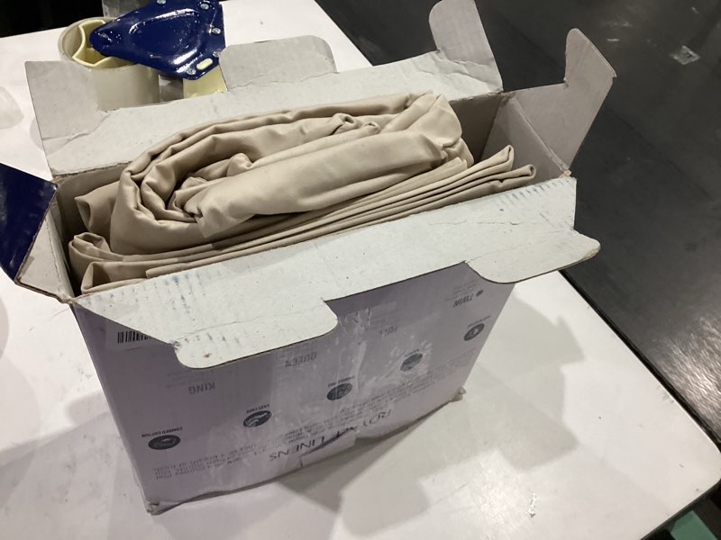 Condition photo showing Good Condition for royale linens 400 thread count 100% american grown cotton 3 piece sateen twin sheet set - 1 fitted sheet, 1 flat sheet, 1 pillow case - taupe twin bedsheet - cotton sheets - (twin, moroccan sand) moroccan sand twin