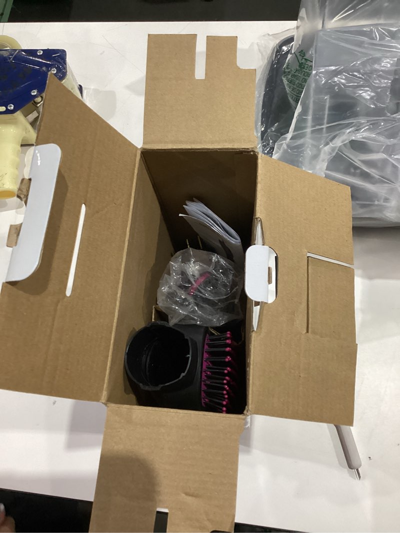 Condition photo showing Good Condition for infiniti pro conair all-in-one smoothing dryer brush, hair dryer, hot air brush