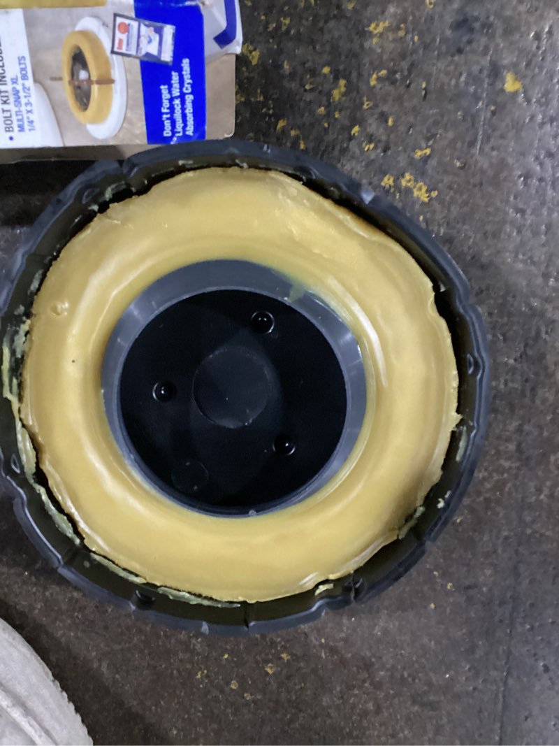 Condition photo showing Good Condition for oatey johni-ring 3-in brown wax jumbo toilet wax ring with bolts