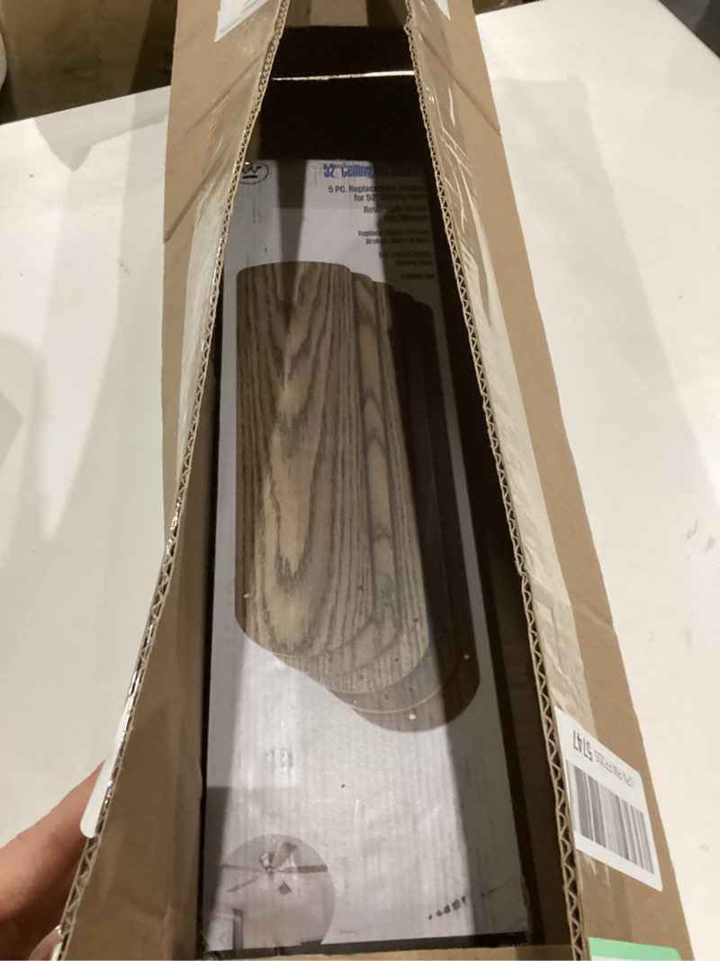 Condition photo showing Good Condition for Westinghouse Lighting 7741500 52-Inch Oak/Walnut Replacement Fan Blades, Five-Pack