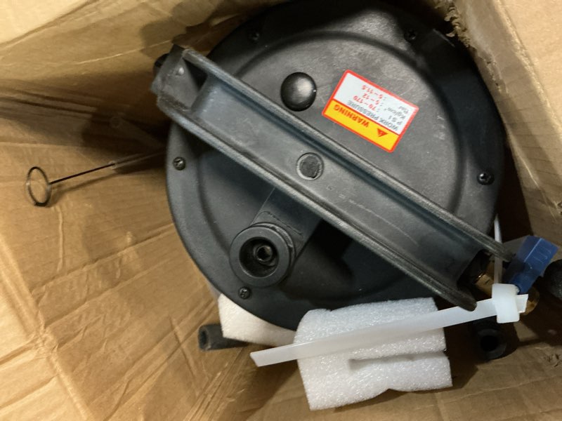 Condition photo showing Good Condition for bilitools 9l pneumatic oil extractor pump, vacuum fluid extractor for automotive engine oil change large capacity 2.4 gallon for boat marine jetski ect.