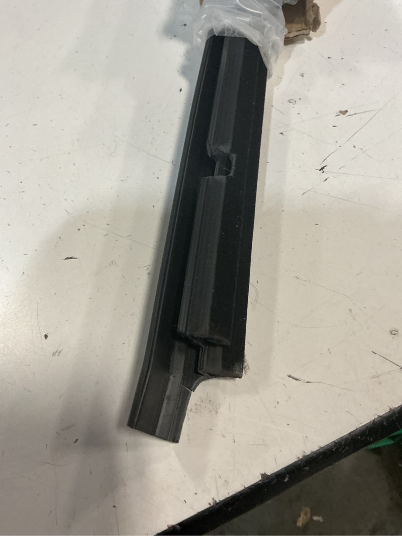 Condition photo showing Good Condition for 5pcs outer door window weatherstrip seal belt kit compatible with toyota 4runner 2010-2024 replace 68292-35041 75712-35011 75711-35011 75721-35011 75722-35011 front rear back door molding trim