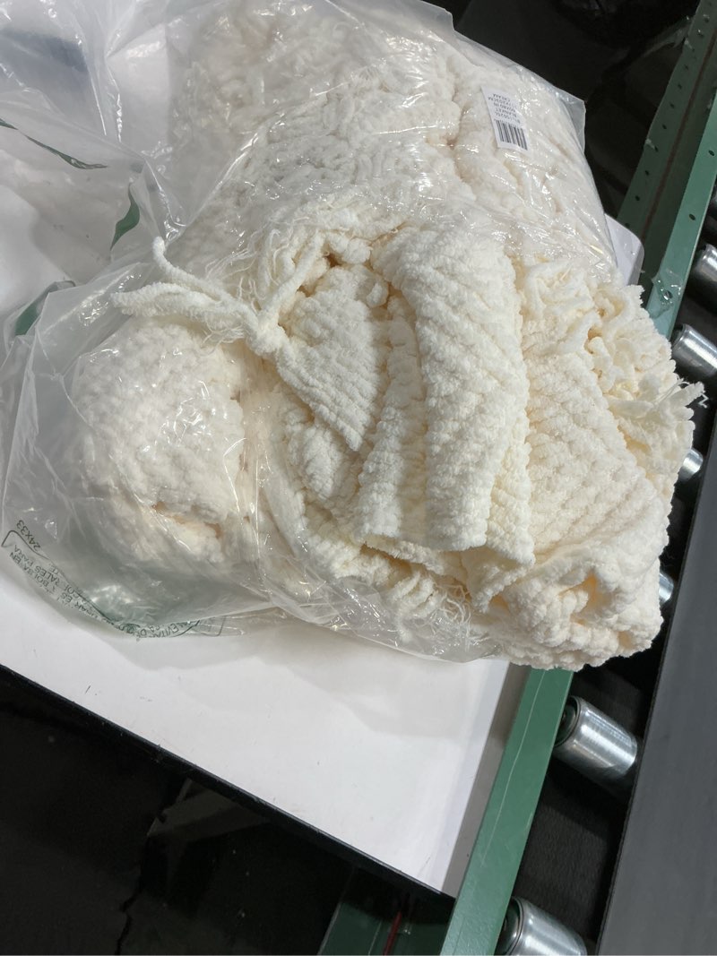 Condition photo showing Good Condition for Battilo Cream Throw Blanket Herringbone Textured Throw Housewarming Gifts 60  x 80