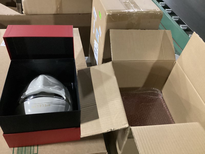 Condition photo showing Good Condition for Megelin Duo-Lux LED Light Therapy Face Mask and Neck Mask