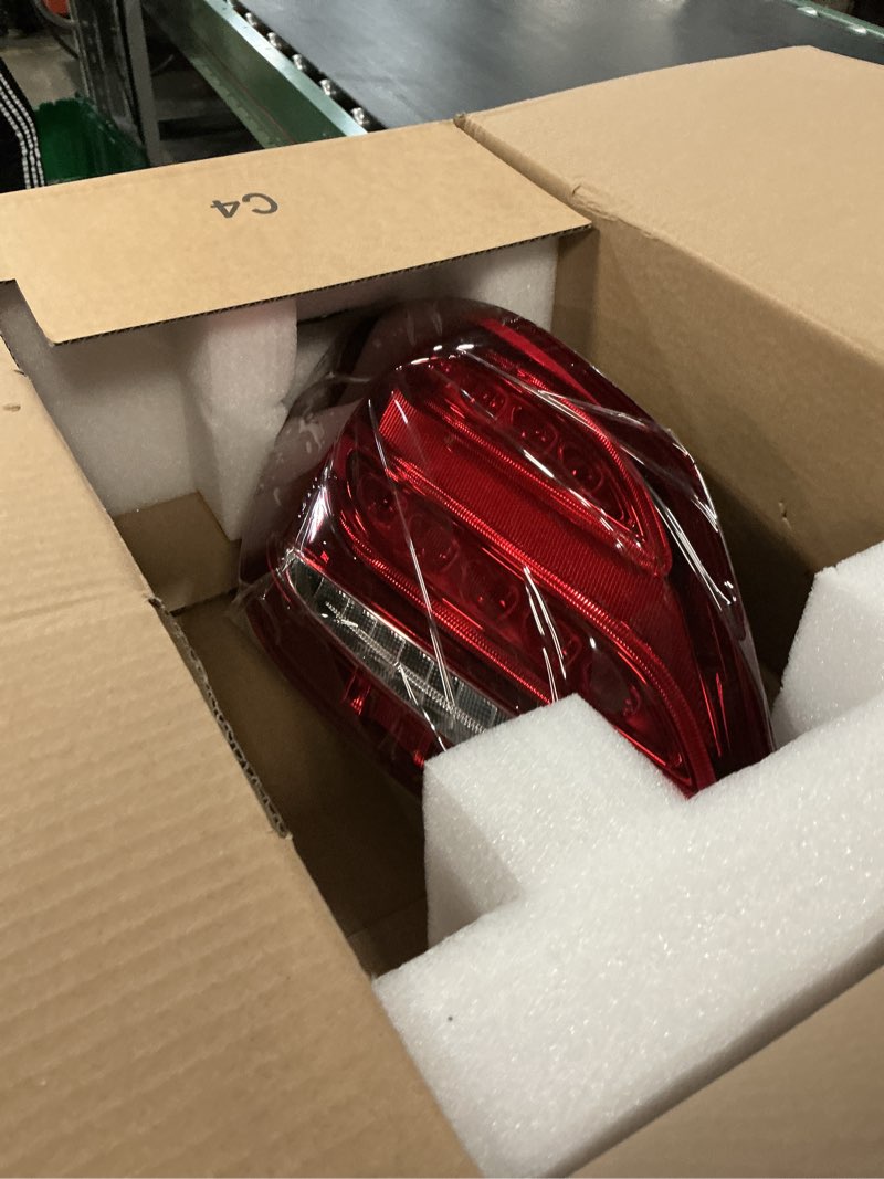 Condition photo showing Good Condition for lh full led tail light fit for 2015 2016 2017 2018 mercedes benz c300 c400 c63 amg w205 brake rear lamp assembly left driver side for halogen to led 2059062002 mb2800145