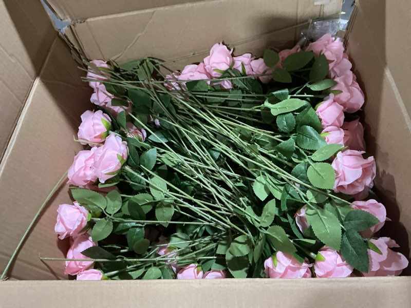 Condition photo showing Good Condition for Riceshoot 500 Pcs Artificial Silk Roses Flowers with Long Stem Bridal Wedding Bouquet Realistic Floral Bulks for Garden Home Party Gifts Favor Decoration(Pink)