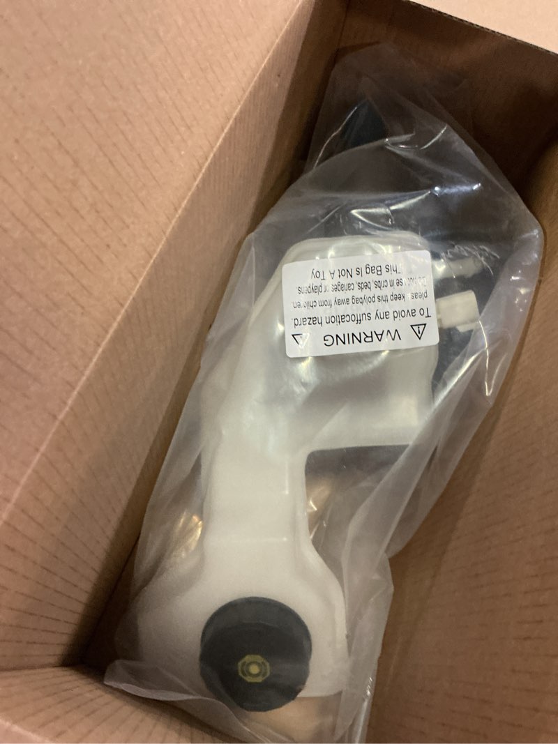 Condition photo showing New/Like New for brake master cylinder with reservoir and sensor compatible with mazda 3 2004-2013 replacement for m630486,bpys4340z, bpys4340za,bpys4340zb, bpys4340z