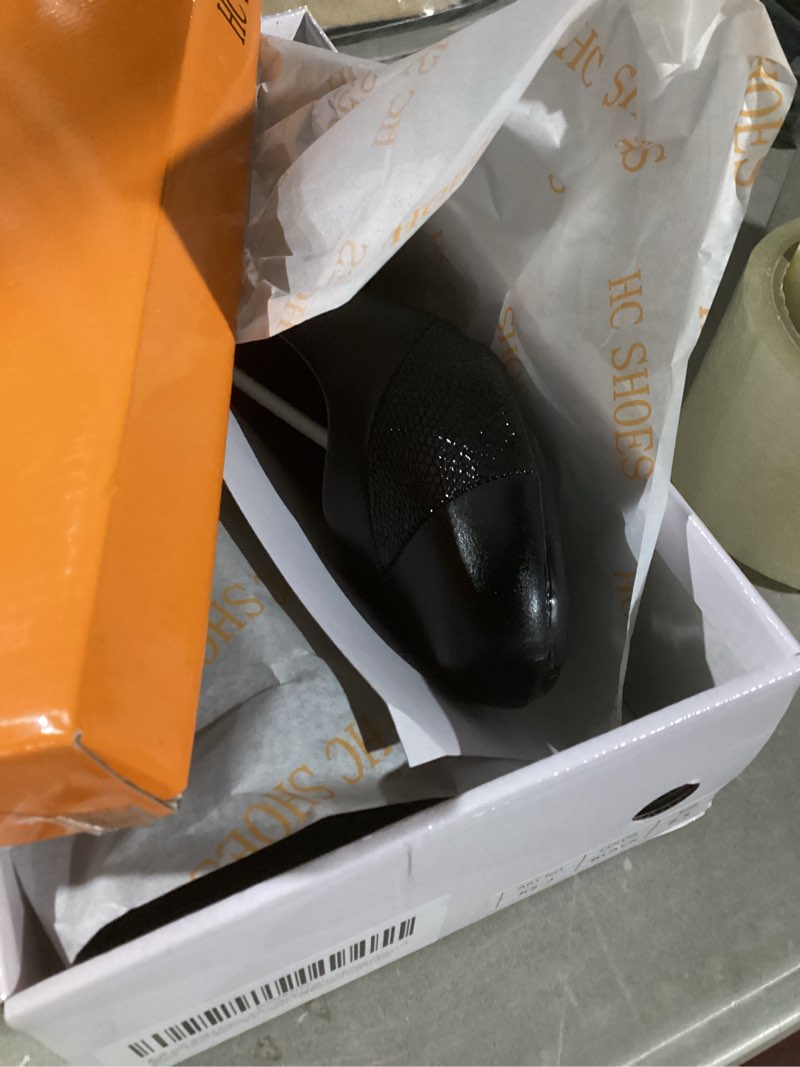 Condition photo showing Good Condition for Women's Orthopedic Loafers Comfortable Low Heel Slip On Dress Shoes with Arch Support for All Day Comfort 8.5 Wide Black