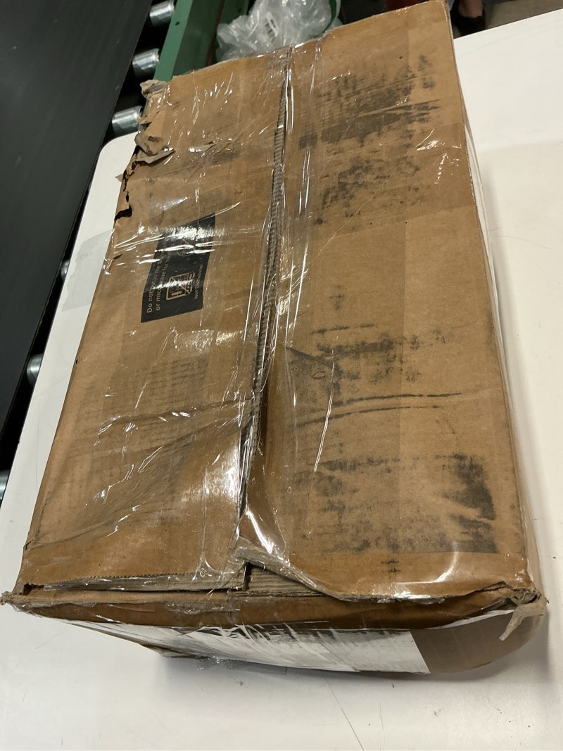 Condition photo showing New/Like New for Bestluck 200 PCS Clear and Gold Plastic Plates for 100 Guests, Elegant Clear Disposable Plates with 