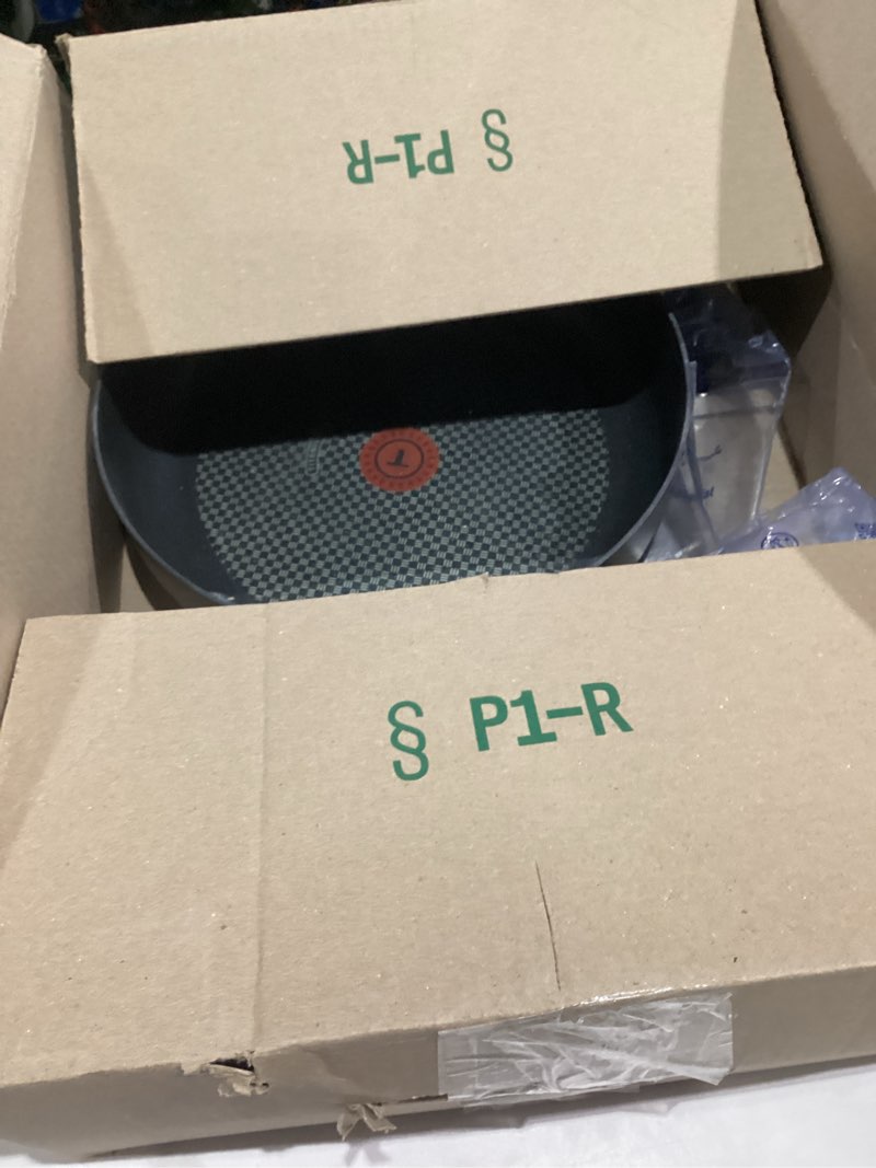 Condition photo showing Good Condition for T-fal Ultimate Hard Anodized Non Stick Jumbo Cooker With Lid & Helper Handle 5 Quart, Oven Broiler Safe 400F, Lid Safe 350F, Cookware, Deep Frying Pan, Skillet, Pots and Pans, Dishwasher Safe, Grey 5-Quart Jumbo Cooker