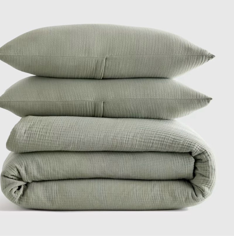 (incomplete missing one pillowcase)quince, organic airy gauze duvet cover set of 3 ,color dried sageo