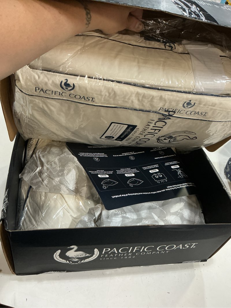 Condition photo showing New/Like New for pacific coast goose feather and down pillows, with 100% organic cotton cover, standard size set of 2, gusseted design for sleeping, hotel collection, firm pillows for side and back sleepers standard (pack of 2)