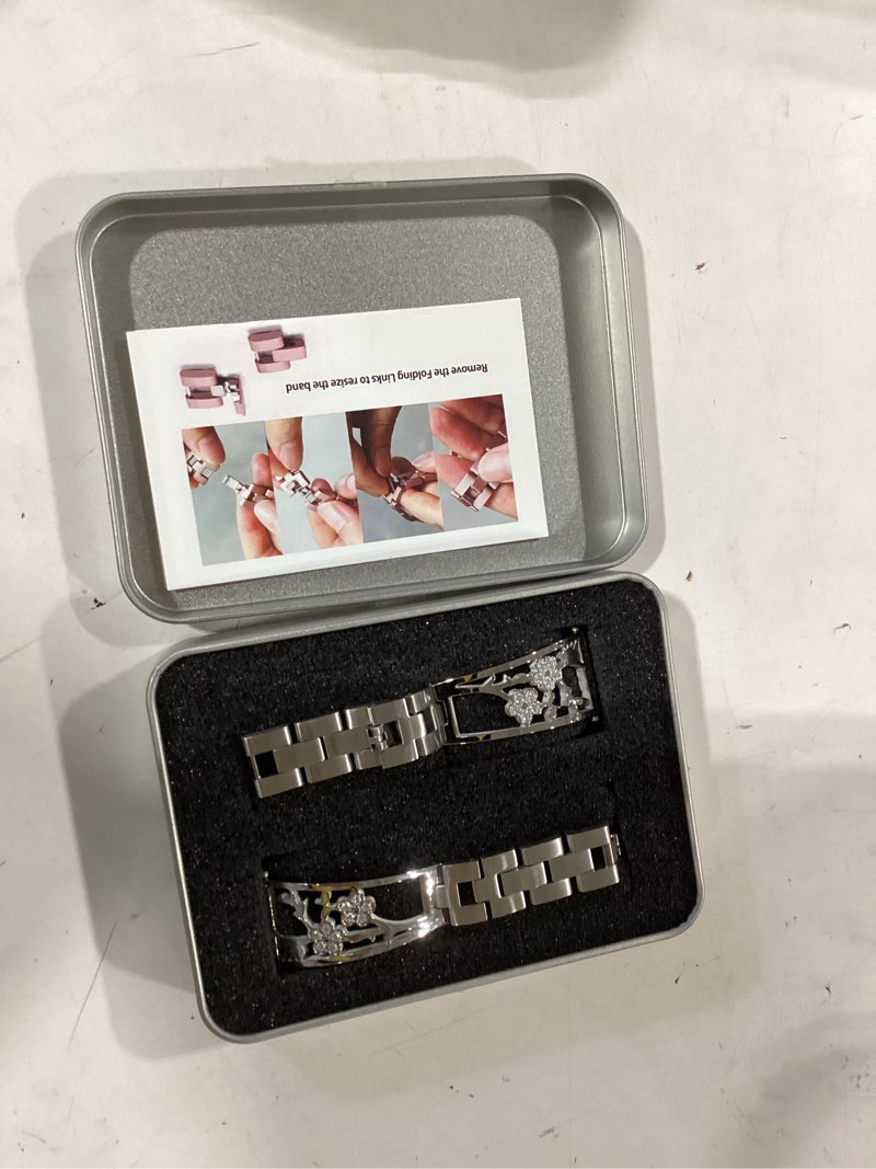 Condition photo showing Good Condition for stainless steel women bling bracelet bands compatible with samsung galaxy watch 8 40mm 44mm classic 46mm metal wristbands silver