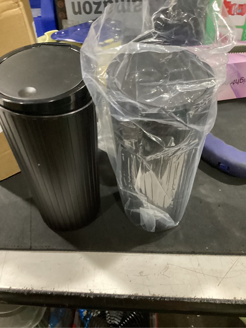 Condition photo showing Good Condition for car trash bin with lid - 2 pack universal leakproof vehicle garbage can bin with 40pcs trash bags - car organizers and storage for front back seat accessories black,black 2