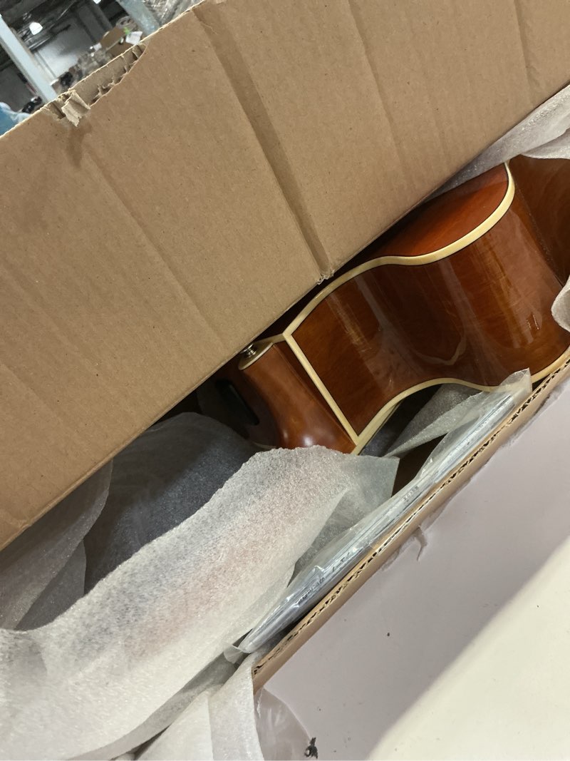 Condition photo showing Good Condition for yamaha cgs102a half-size classical guitar - natural