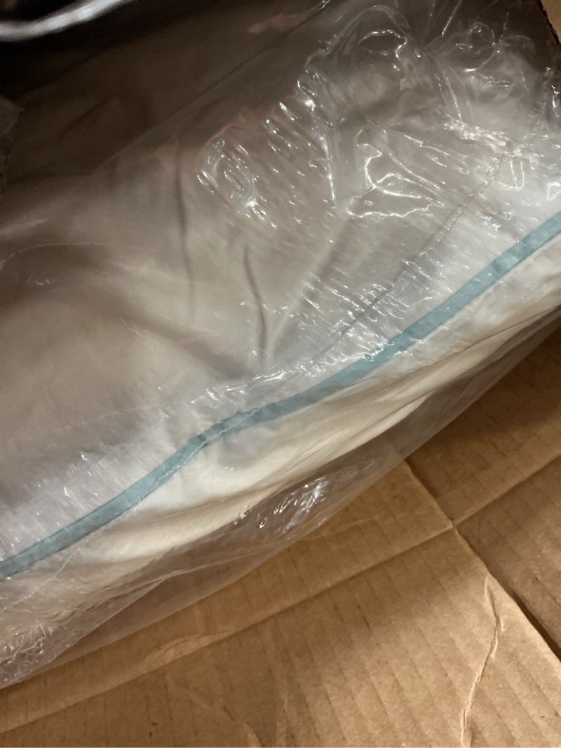 Condition photo showing New/Like New for tempur-pedic tempur-cloud dual cooling pillow, king (pack of 1), white king 1
