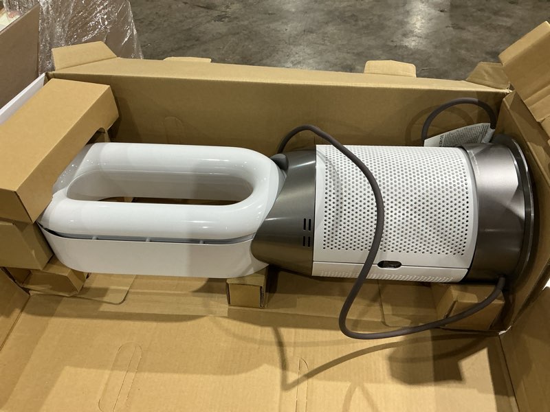 Condition photo showing Good Condition for dyson air purifier hot and cool hp1 white