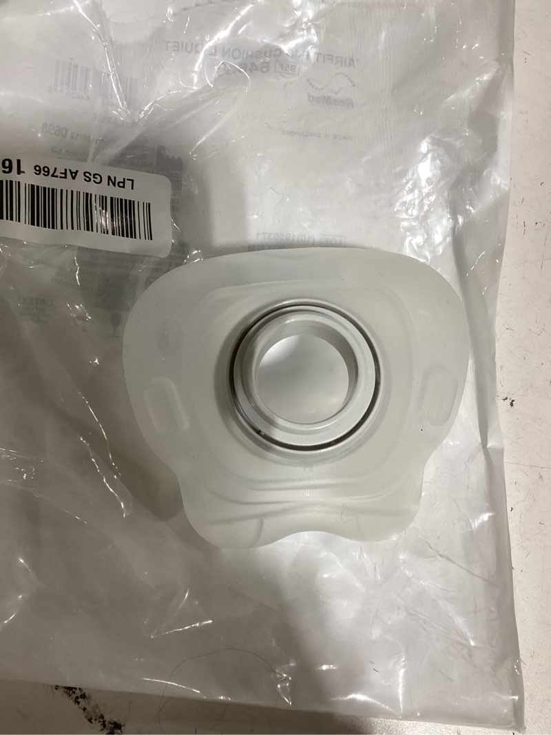 Condition photo showing Good Condition for resmed airfit f40 full face replacement cushion - large