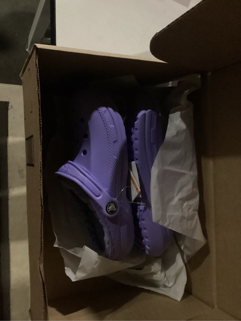 Condition photo showing Good Condition for Crocs Kid's Classic Clog 3 Big Kid Mystic Purple
