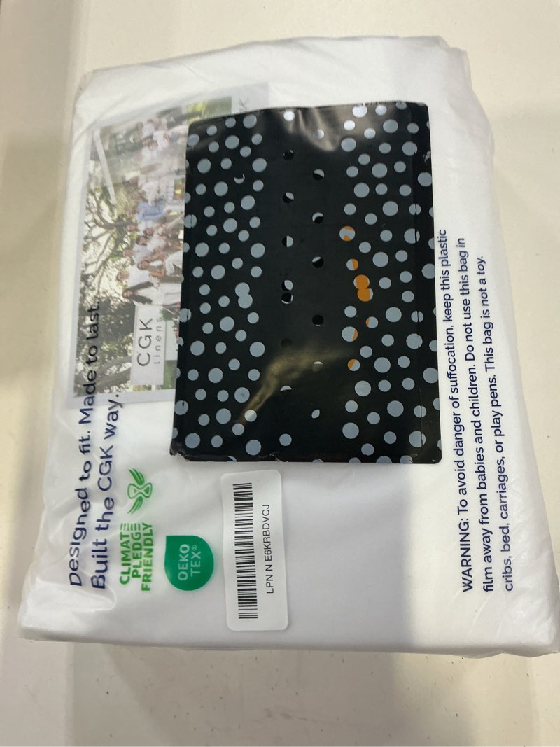 Condition photo showing Good Condition for cal king size 4 piece sheet set - comfy breathable & cooling sheets - hotel luxury bed sheets for women & men - deep pockets, easy-fit, extra soft & wrinkle free sheets - white oeko-tex bed sheet set 01 - white california king