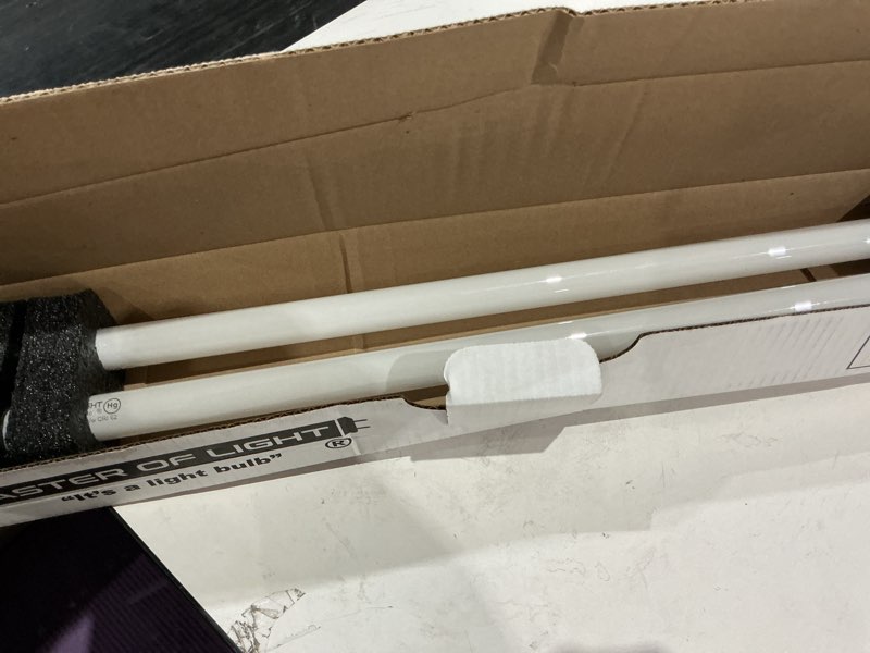 Condition photo showing Good Condition for f17t8/cw (2 pack) 24" fluorescent tube light bulb cool white 4100k t8 17 watt 17w replaces f17t8 f17t8/841 f17t8/sp41/eco f17t8/spx41/eco fo17/841 f17t8/741 f17t8/cw/eco f17t8/tl841/alto f17t8/tl741