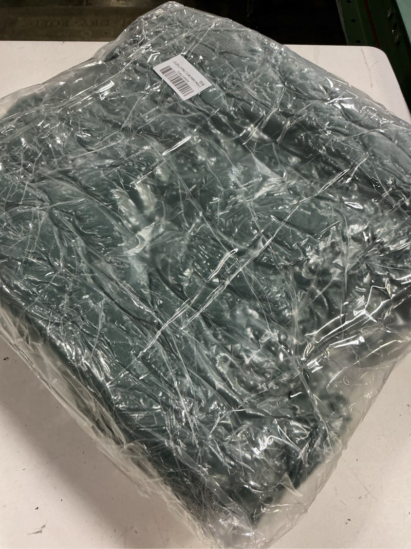 Condition photo showing New/Like New for outdoor seat chair cushions with ties non-slip tufted replacement cushion set of 2 for patio furniture garden porch high back thicken outdoor seat pads 41.7"*20.8"*3.9" gark green 41.7"*20.8"