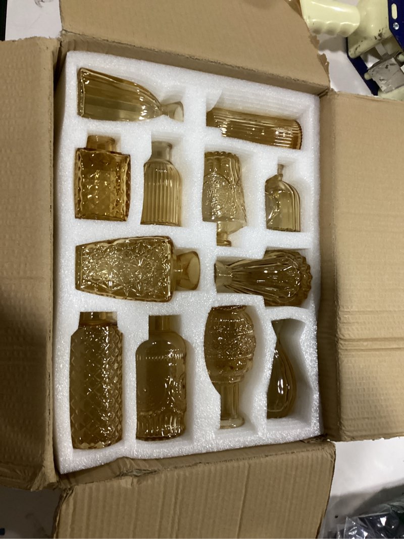 Condition photo showing Good Condition for Bud Vases Set of 12,Glass Bud Vases in Bulk,Small Flower Vases for Centerpieces,Mini Vintage Vase for Wedding, Home Table Decor,Christmas,Party Decoration,Gold Amber 12pcs-gold Amber